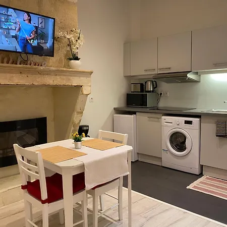 Apartment Cocoon / Rue Porte Dijeaux