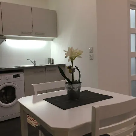 Apartment Cocoon / Rue Porte Dijeaux