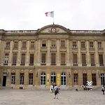 Cocoon / Rue Porte Dijeaux *