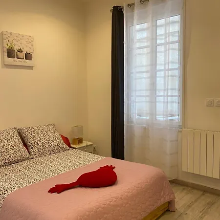 Apartment Cocoon / Rue Porte Dijeaux *